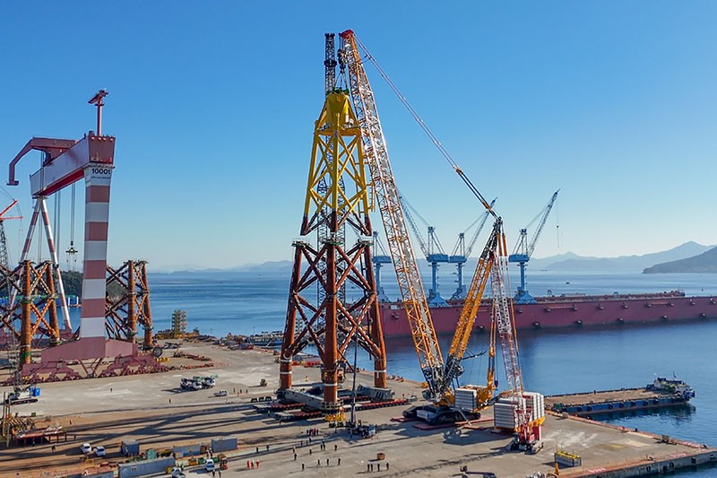 Liebherr LR 12500-1.0 crawler crane delivered to Hanchang Heavy Equipment in South Korea for offshore wind work